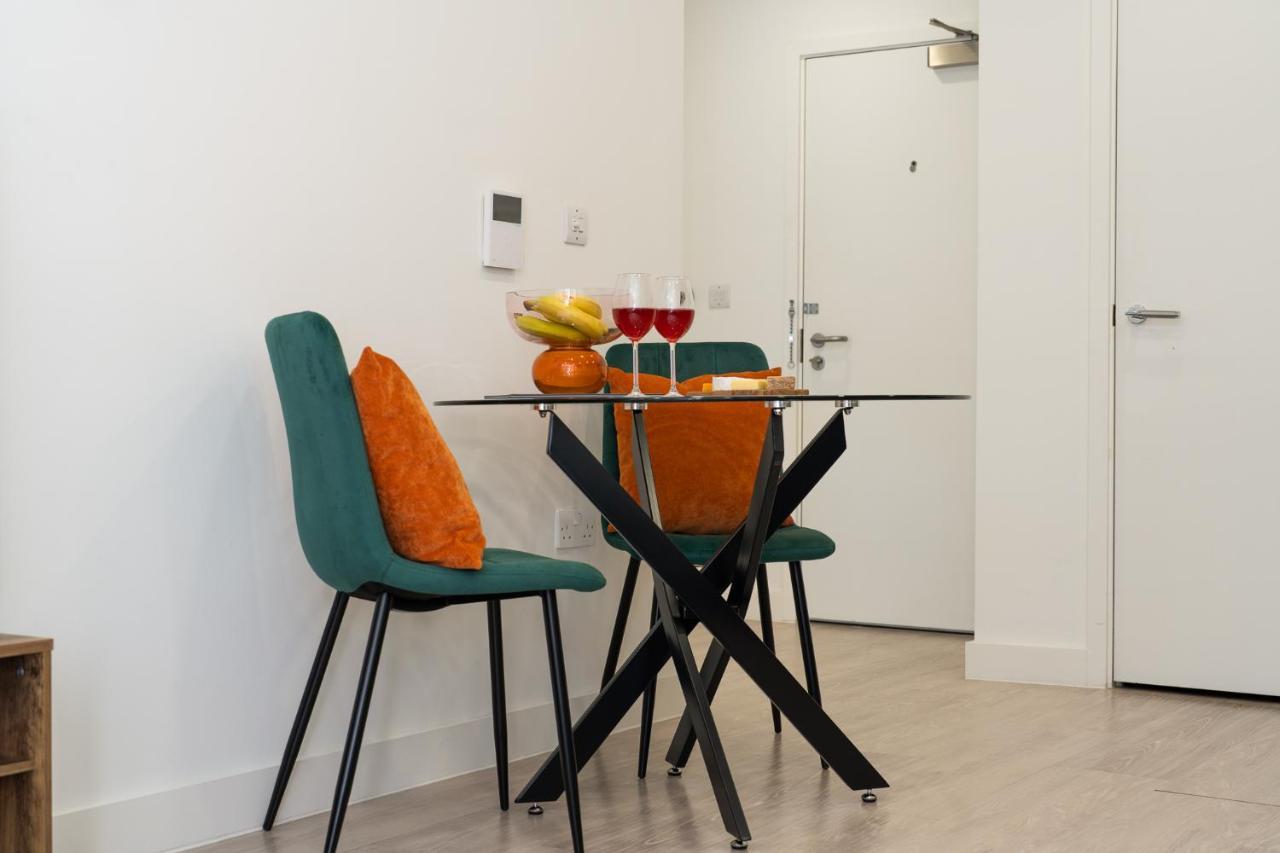 Luxury One Bedroom Serviced Apartment In The Heart Of Бедфорд Екстер'єр фото